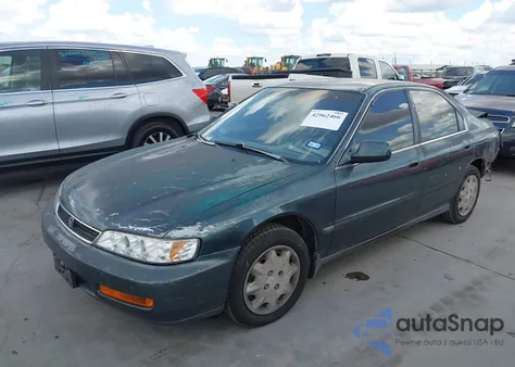 1997 Honda Accord Lx из США, поврежденный, VIN 1HGCD5638VA246961